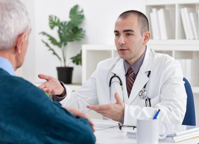 Pro diagnostiku prostatitidy by měl muž navštívit urologa